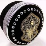 shabbir-barkati-silver-naalein-topi